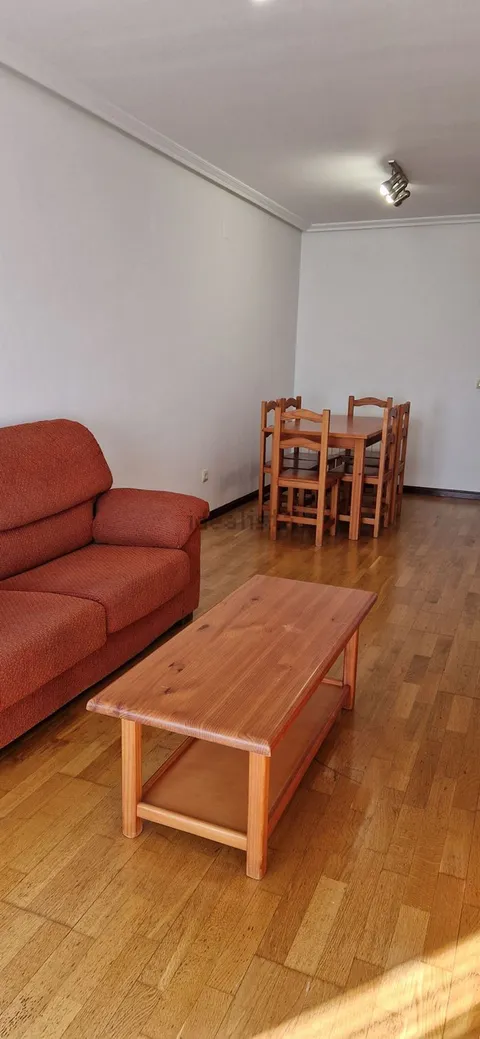 Pis de 70 m² a Àvila