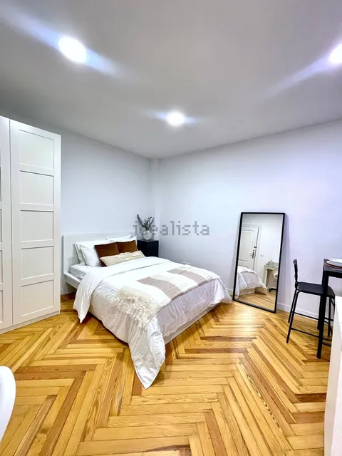 Кімната в оренду, Madrid