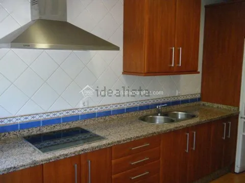 Квартира 80 м² у Cáceres