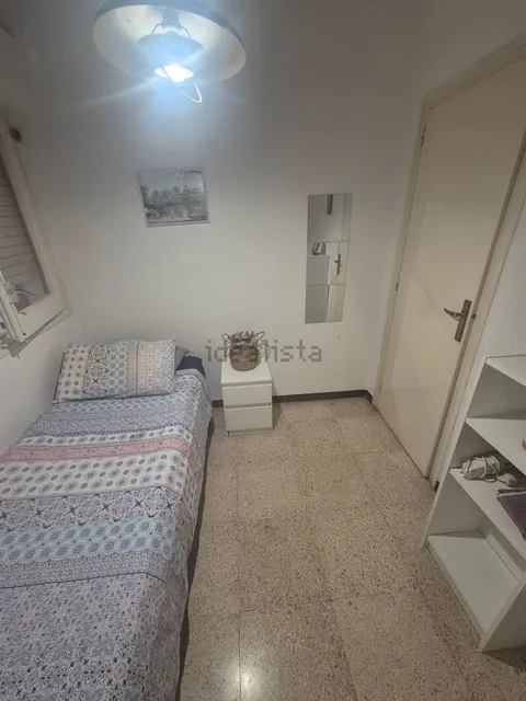 Habitació de lloguer, l'Hospitalet de Llobregat (2/6)