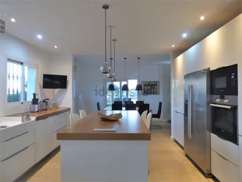 Haus 350 m² in Mijas