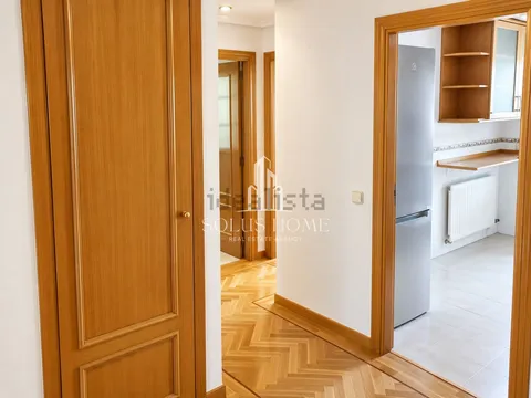 Wohnung 118 m² in Madrid