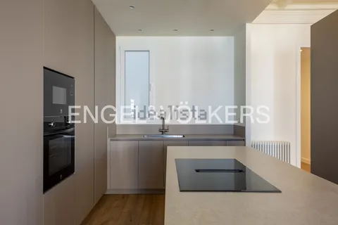 Flat 180 m² in Valencia