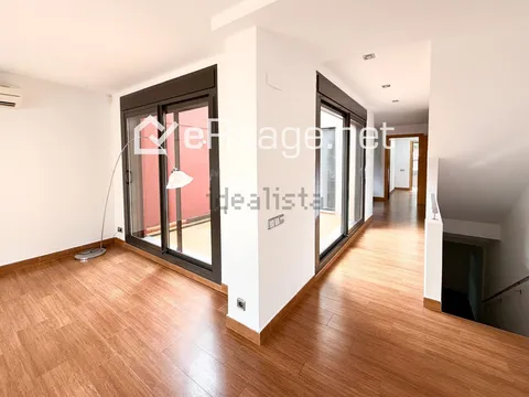 Casa de 277 m² a l'Hospitalet de Llobregat