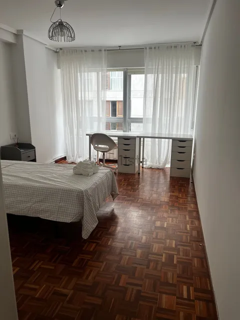 Кімната в оренду, A Coruña