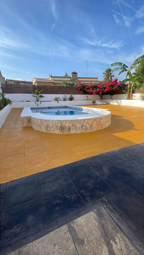 Casa de 130 m² en Chiva