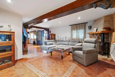 Casa de 395 m² a Onil