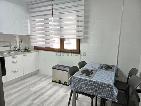 Chambre à louer, Gijón / Xixón