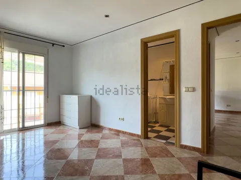 Haus 288 m² in Ítrabo