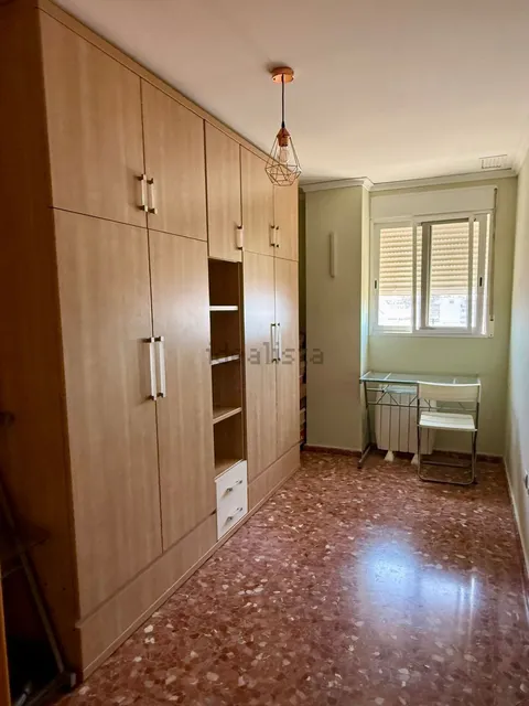 Chambre à louer, Valence