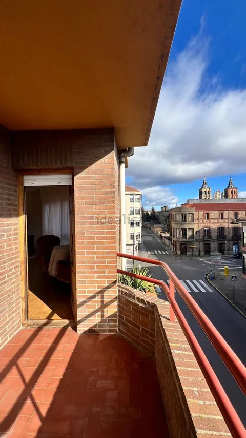 Piso de 100 m² en Astorga