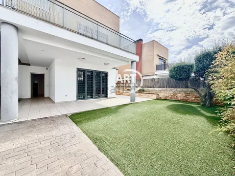 Maison 202 m² à la Pobla de Vallbona