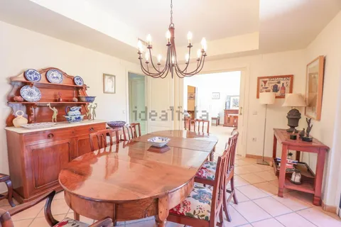 Casa de 268 m² en Rocafort