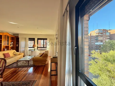 Wohnung 195 m² in Madrid (2/48)