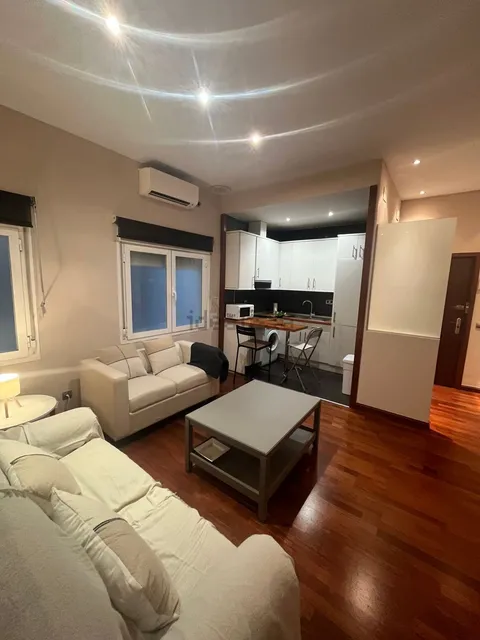 Appartamento 63 m² a Madrid (2/14)