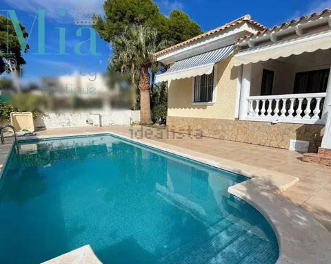 House 242 m² in el Campello