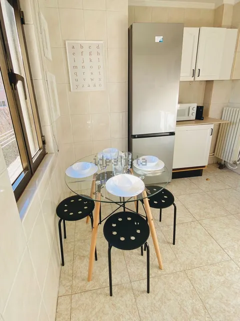 Habitació de lloguer, Àvila
