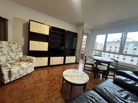 Pis de 130 m² a Pamplona