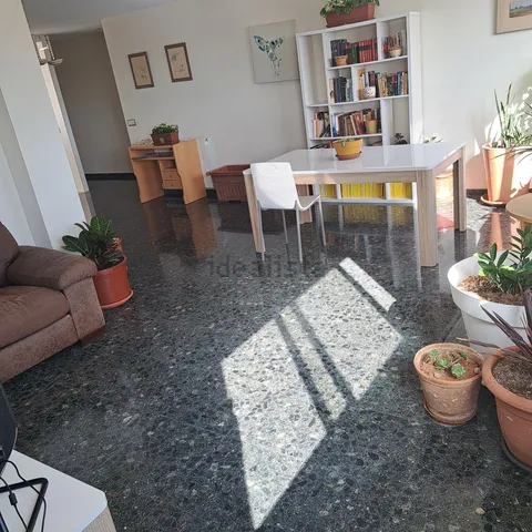Habitació de lloguer, Tavernes Blanques