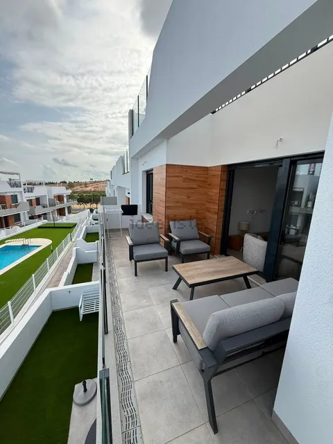 Pis de 67 m² a Sant Miquel de les Salines (2/15)