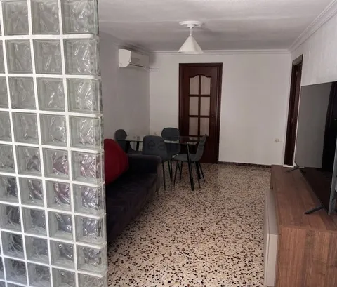 Habitació de lloguer, San Juan de Aznalfarache