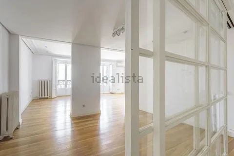 Wohnung 140 m² in Madrid