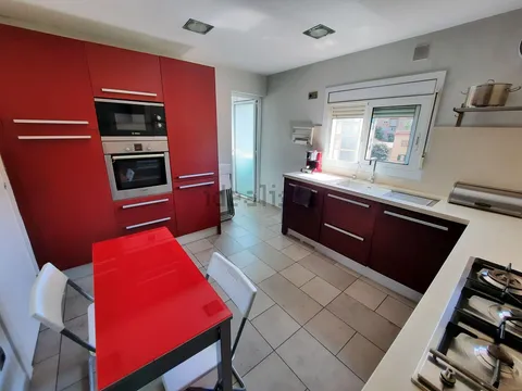 Pis de 102 m² a Sant Feliu de Llobregat