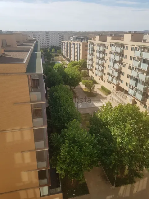 Pis de 105 m² a Saragossa (2/19)