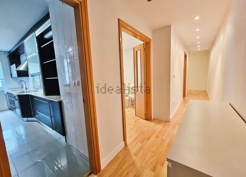 Pis de 100 m² a Oleiros