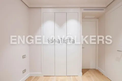 Wohnung 217 m² in Madrid