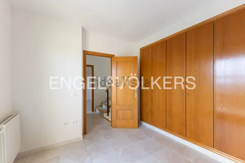 Casa de 250 m² a Riba-roja de Túria