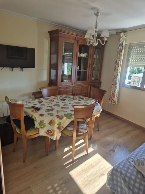 Casa de 140 m² a Viana do Bolo
