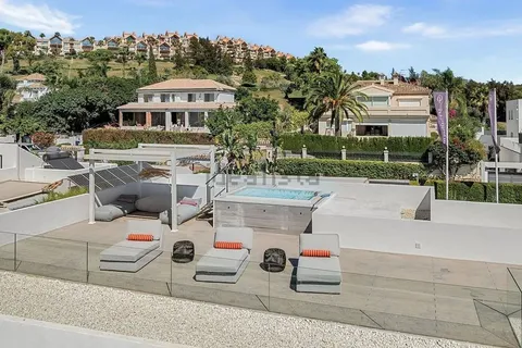 Haus 443 m² in Marbella