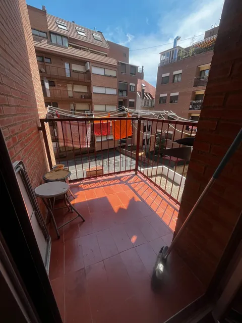 Habitació de lloguer, Osca