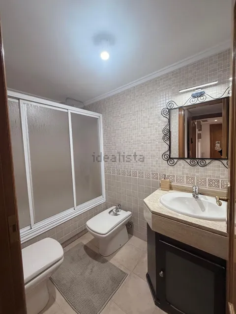 Chambre à louer, Madrid (3/4)