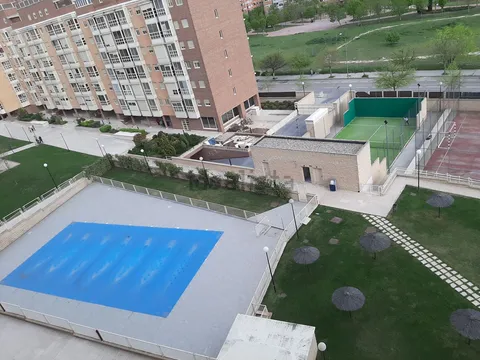 Habitació de lloguer, Madrid (3/8)