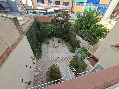 Casa de 300 m² a Badalona