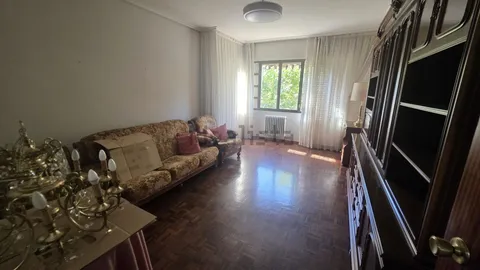 Pis de 100 m² a Logronyo