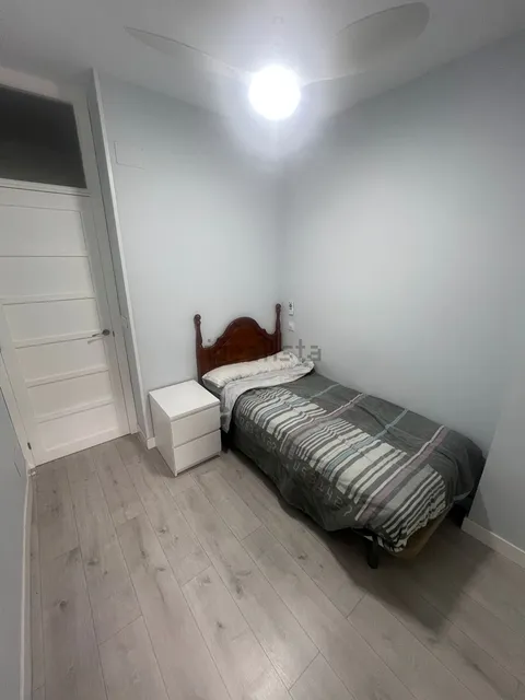 Quarto para alugar, Madrid (2/10)