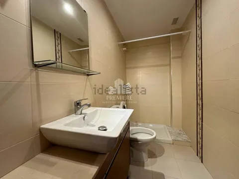 Casa 222 m² a Villares de la Reina