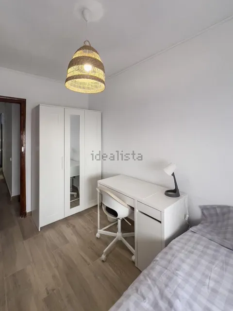 Room for rent, Valencia (2/2)