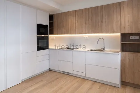 Flat 75 m² in Barcelona (3/19)