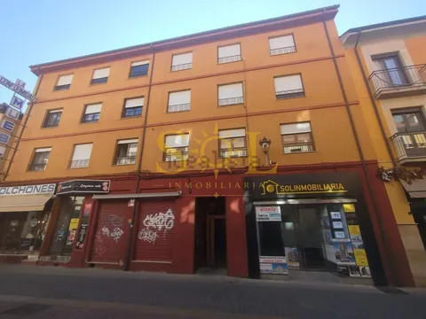 Habitació de lloguer, Lleó