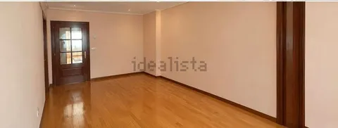 Piso de 75 m² en Ourense
