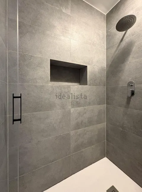 Wohnung 76 m² in Valencia