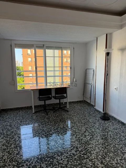Chambre à louer, Valence