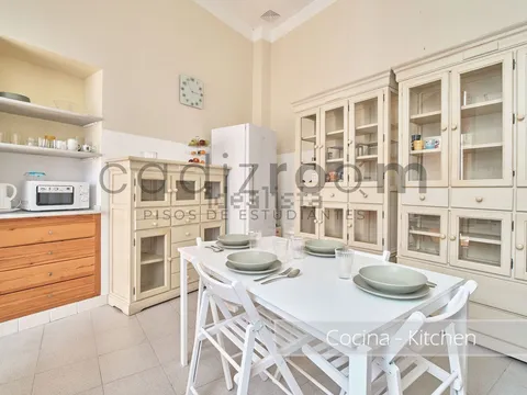 Room for rent, Cádiz