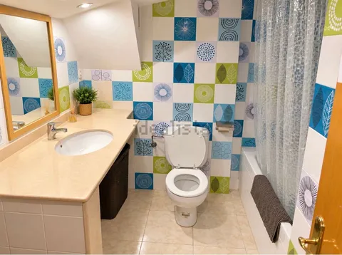 Habitació de lloguer, Tiana (2/4)