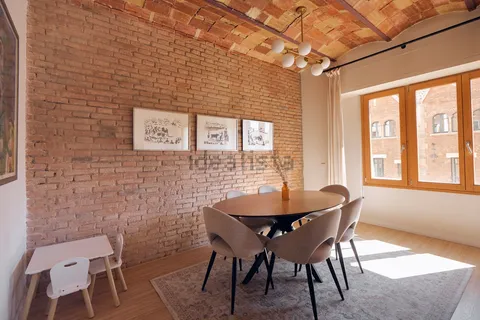 Wohnung 153 m² in Barcelona (2/14)