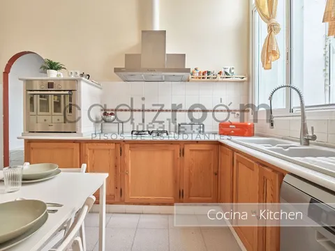 Room for rent, Cádiz